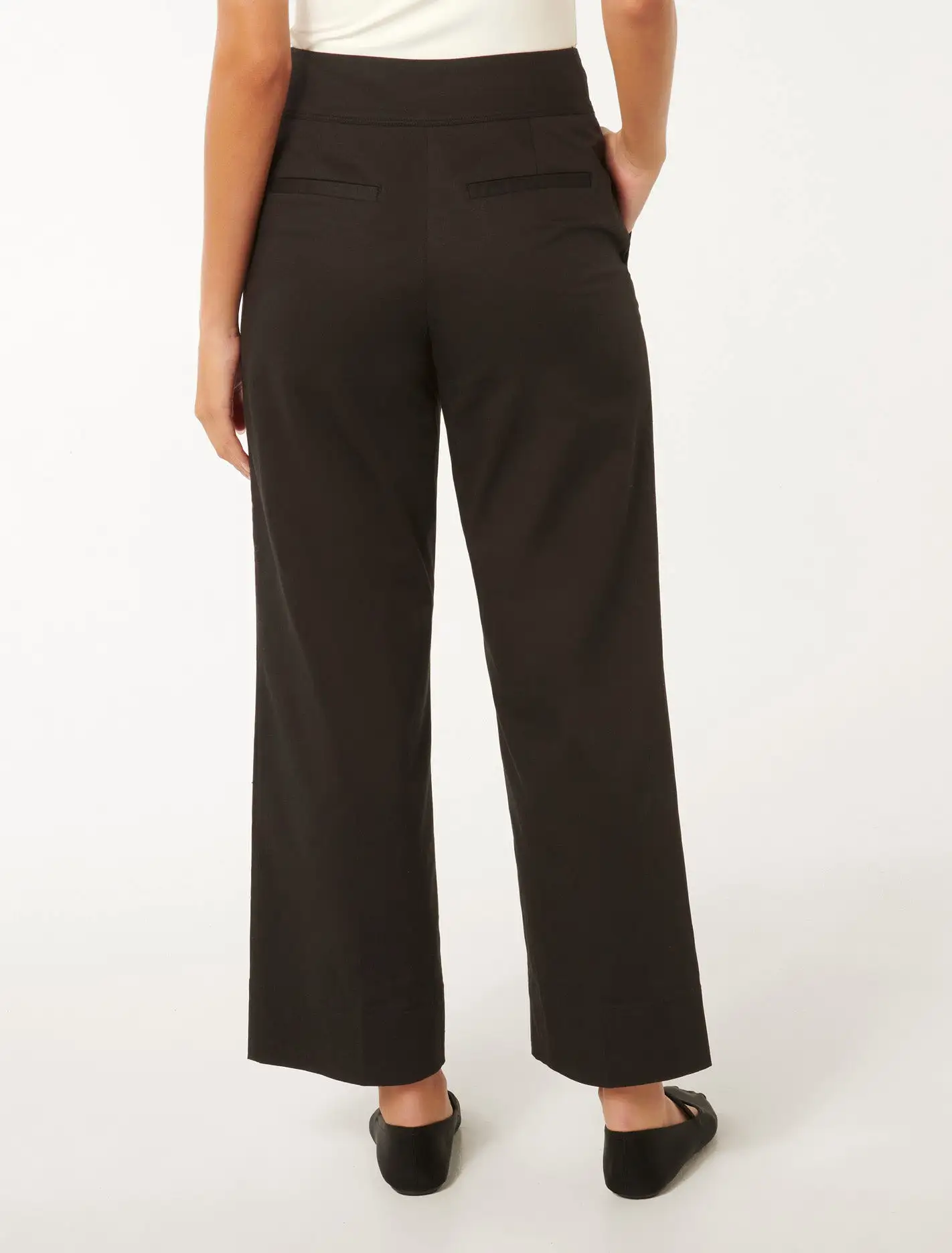 Cassandra Cropped Straight Pants