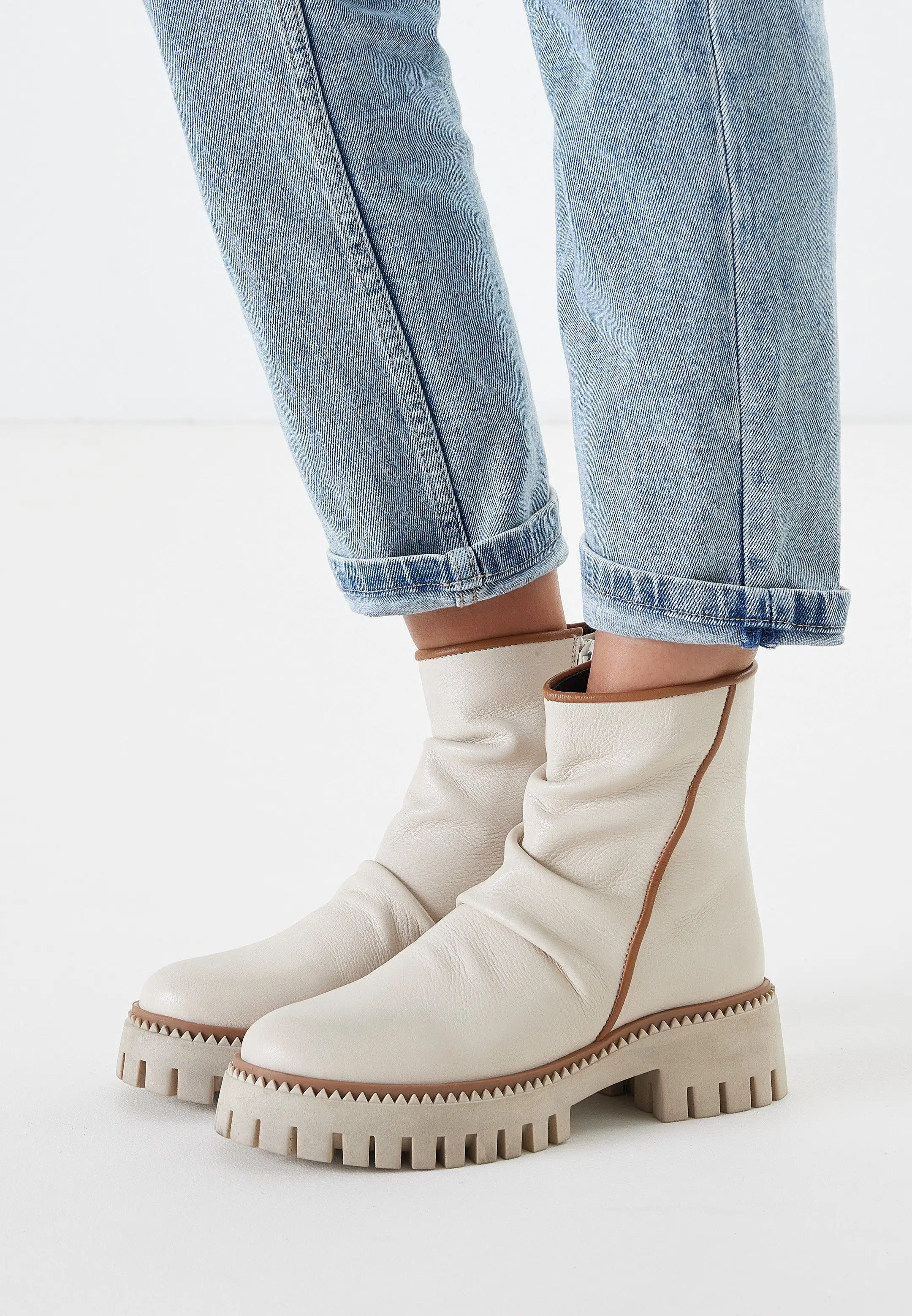 Dames Boots 85.614 Off-White