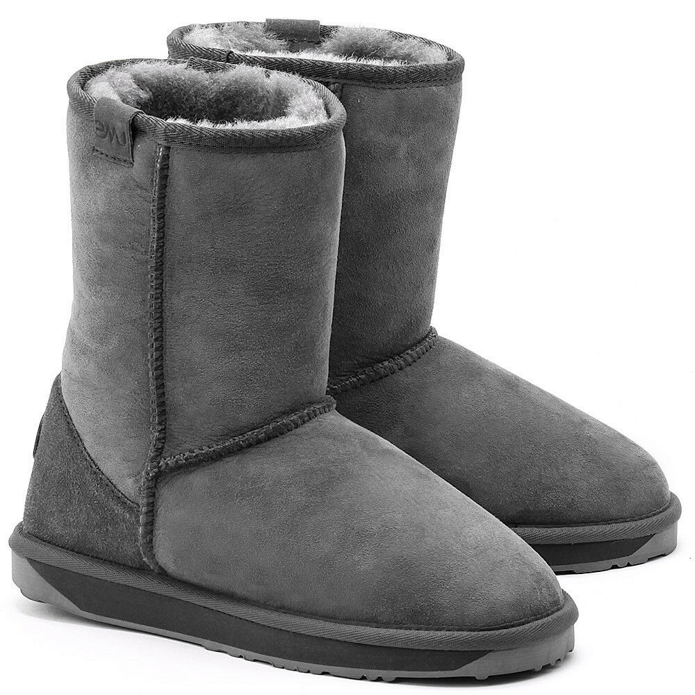 Emu Australia Stinger Lo Boots in Charcoal