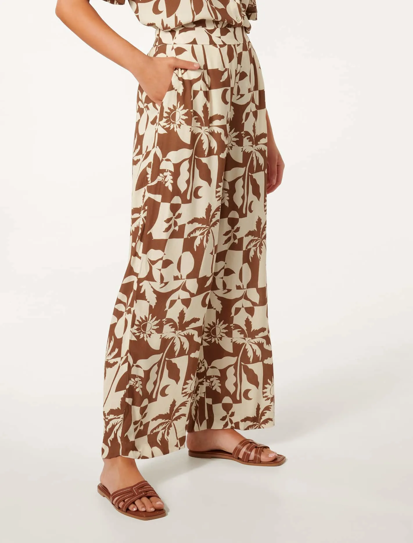 Flora Floaty Pull On Pants