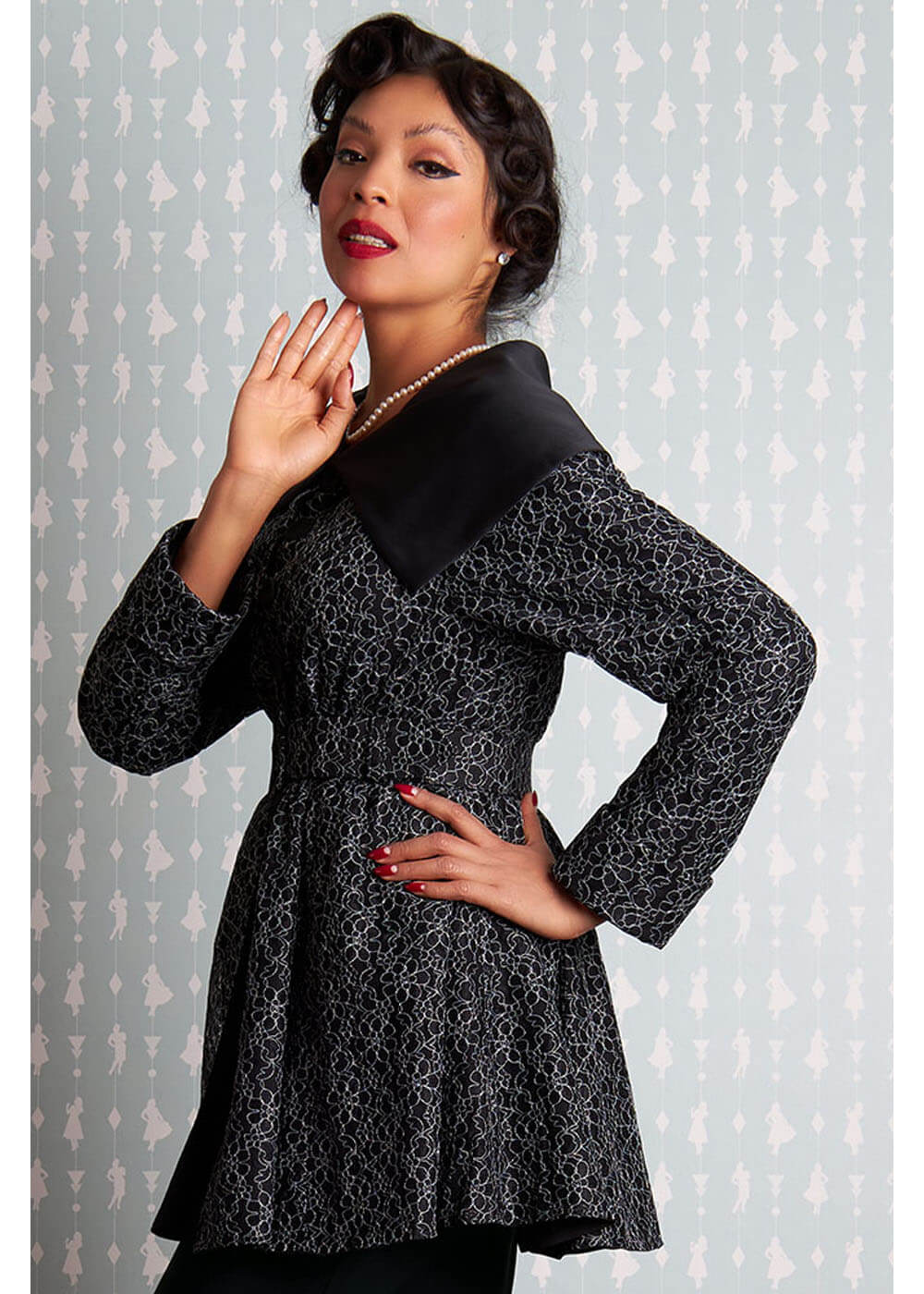 Miss Candyfloss Ivania Lou Lace 50's A-Line Evening Jacket Black