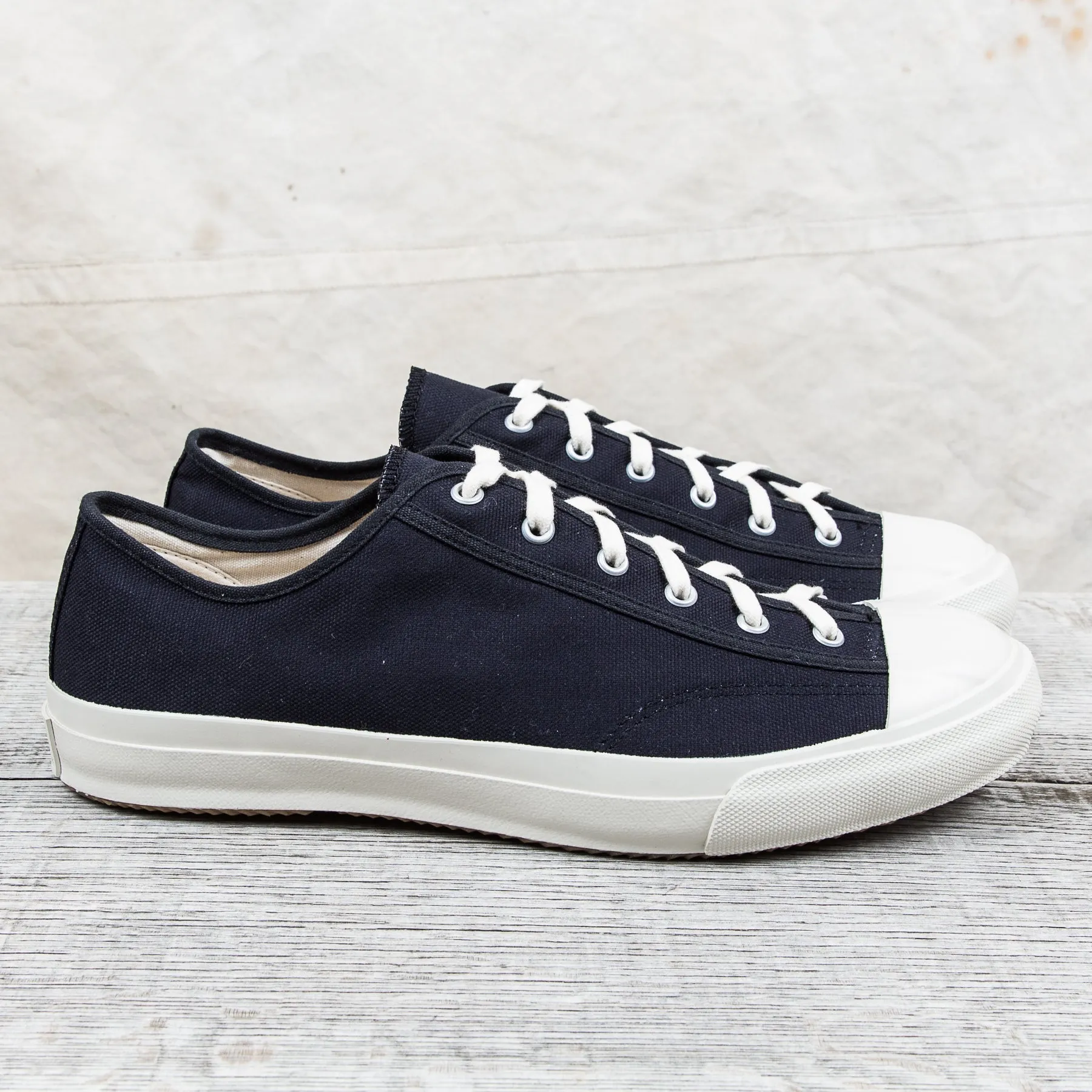 Moonstar Gym Classic Vulcanized Rubber Sneakers Navy