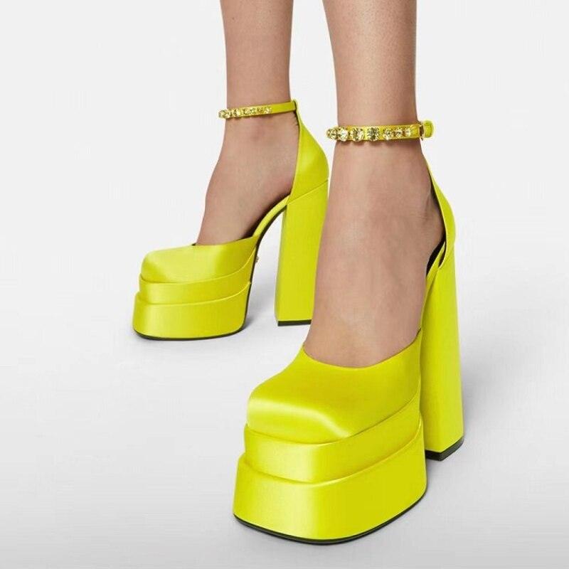 Step up Your Style with Women's Retro Chunky Heels Sandals Platform Pumps