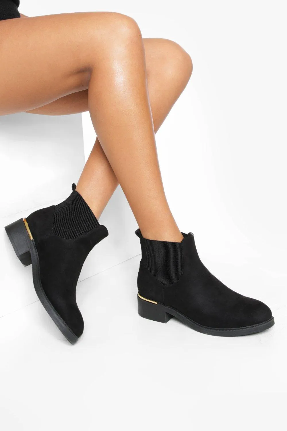 Wide Width Ribbed Elastic Chelsea Boot